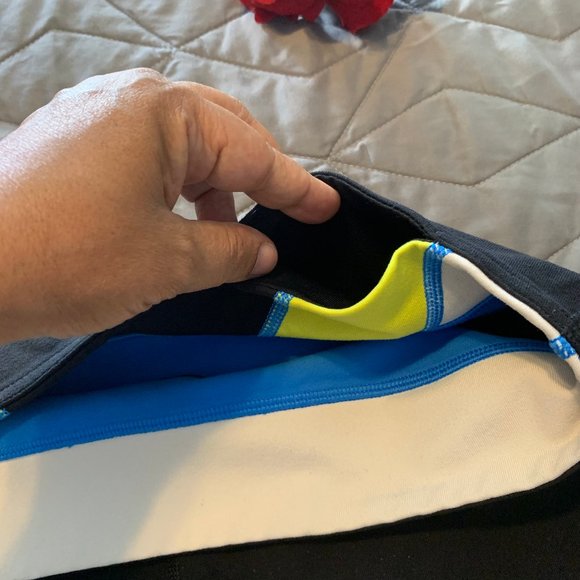 Lululemon Women’s Tall Reverse Groove Shorts - Picture 11 of 11